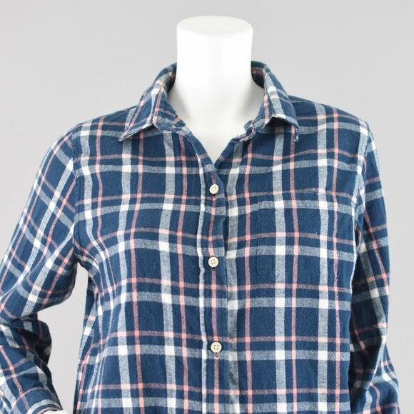 L.L. Bean Blue & Pink Button Down Plaid Flannel Shirt Women's Small - Picture 2 of 9